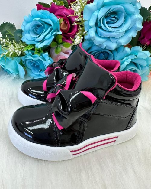 Tênis Bota Encanto de Criança Lacinho Preto Rebeca